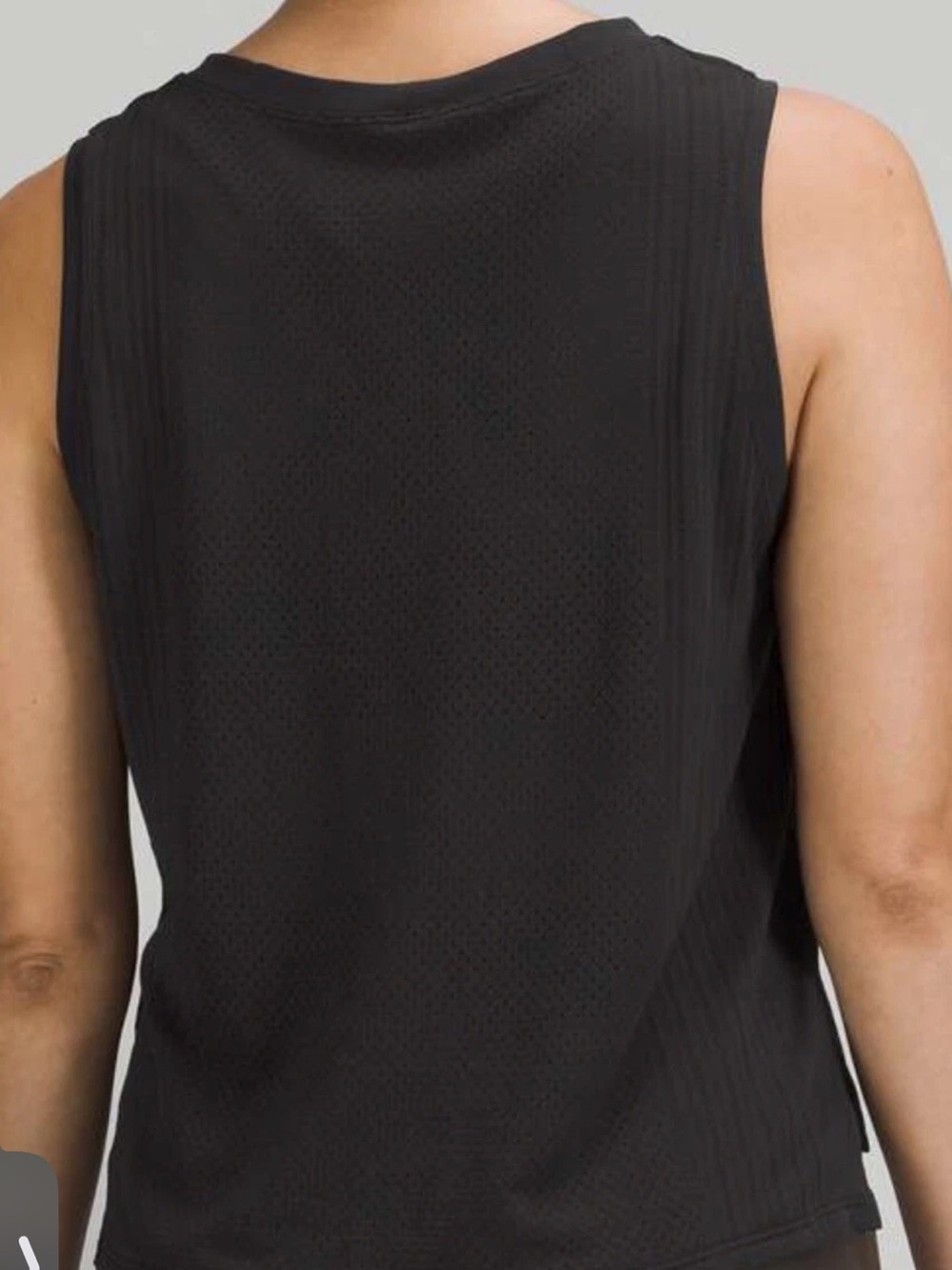 Lululemon Black Train to Be Cropped Tank size 6 - Picture 2 of 8